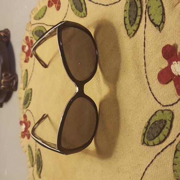 Tory Burch Sunglasses - Picture 2 of 12